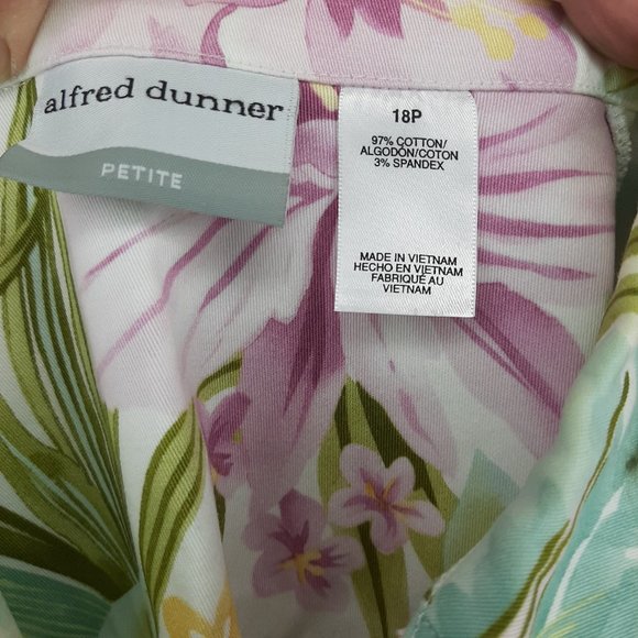 NWOT!! Alfred Dunner Tropical Lightweight Denim Jacket - Picture 12 of 13